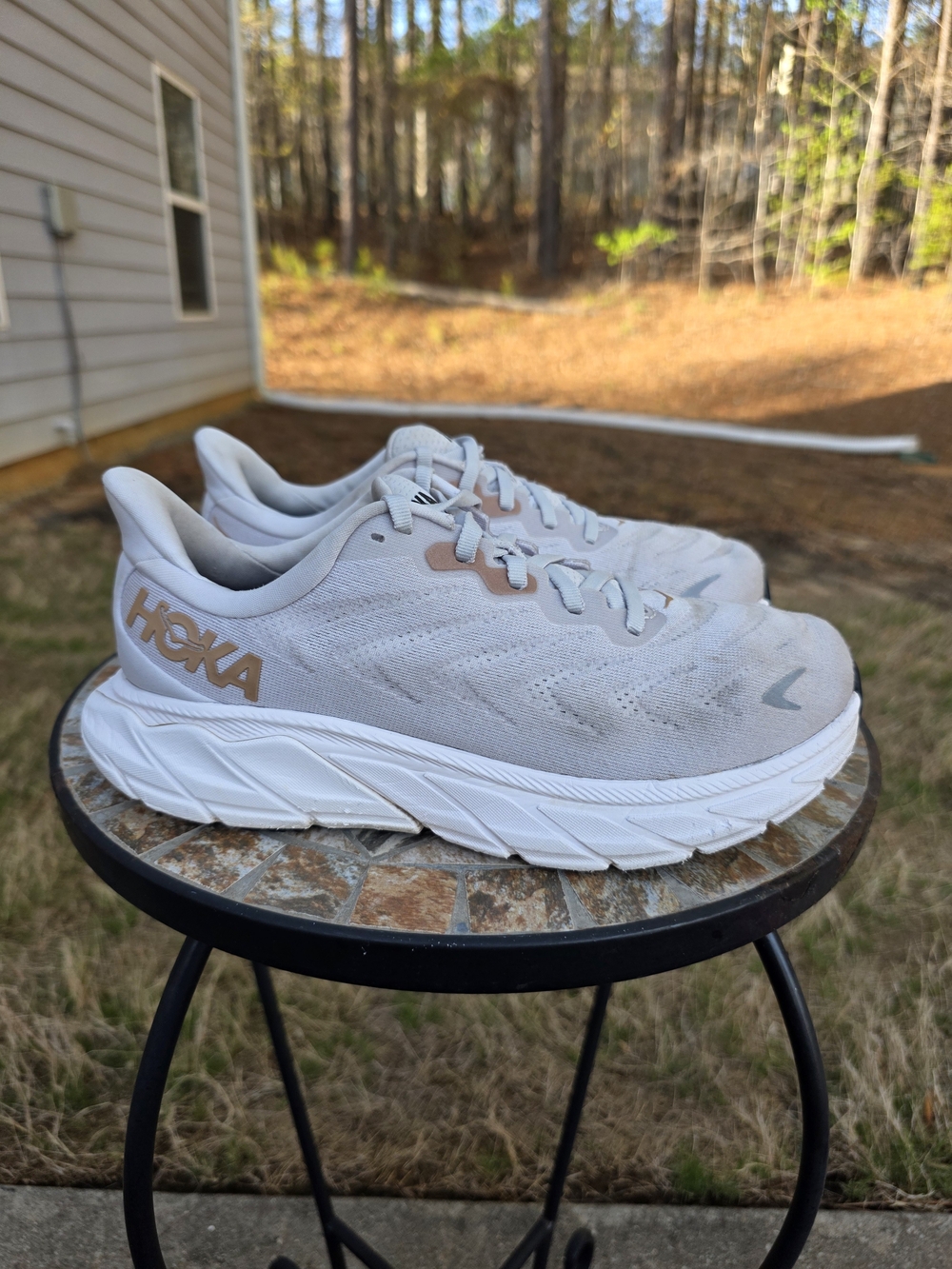 Hoka Arahi 6 1123195 NCRG Nimbus Cloud/Rose Gold Running Shoes Women Size 7.5 B